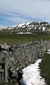 Pen-y-Ghent early winter